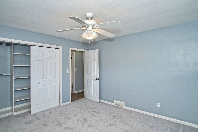 Building Photo - 1071 Cranbrook Dr