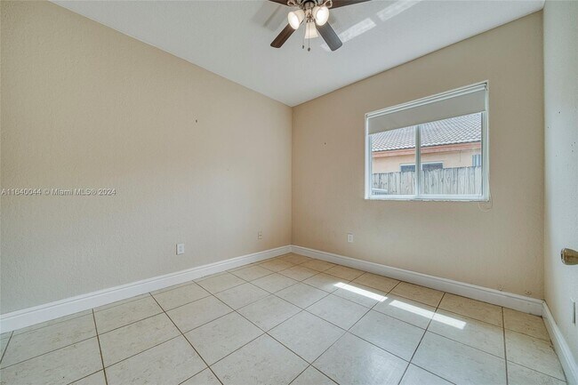 Building Photo - 16544 SW 75th Terrace