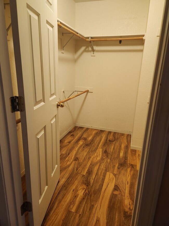 Building Photo - Charming Highland Ranch home 3bed/2ba/2 ca...