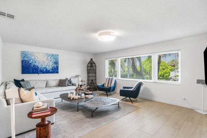 Building Photo - 5903 N Ocean Blvd