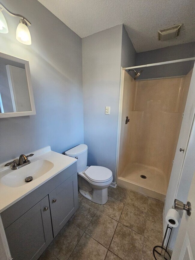 Building Photo - Home in Bryant