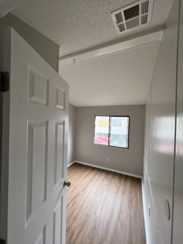 Building Photo - 2000 E Frontier Ave