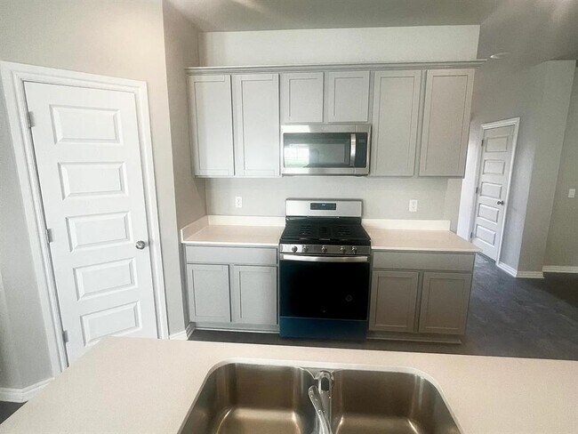 Building Photo - 2765 Alice Wy