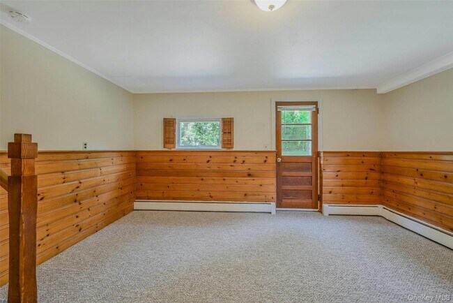 Building Photo - 33 Chestnut St