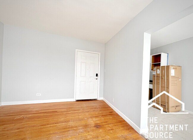 Building Photo - 6226 S Western Ave