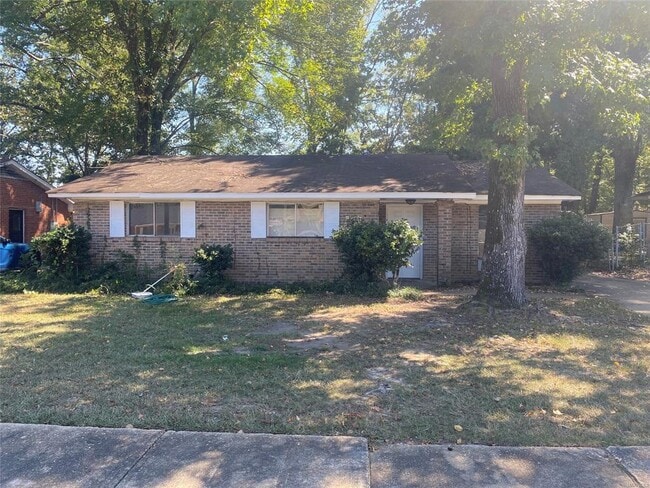 Building Photo - 4113 Piedmont Dr
