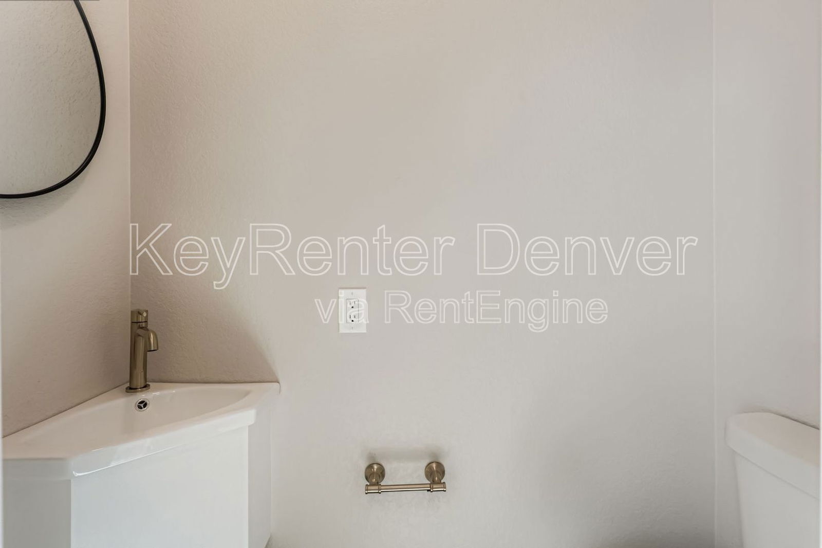 Building Photo - 4100 E Warren Ave