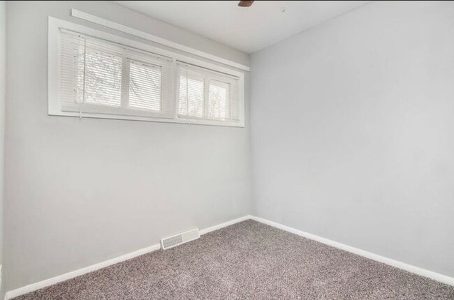 Building Photo - Coming Soon! Stylish 3-Bed, 2-Bath Home wi...