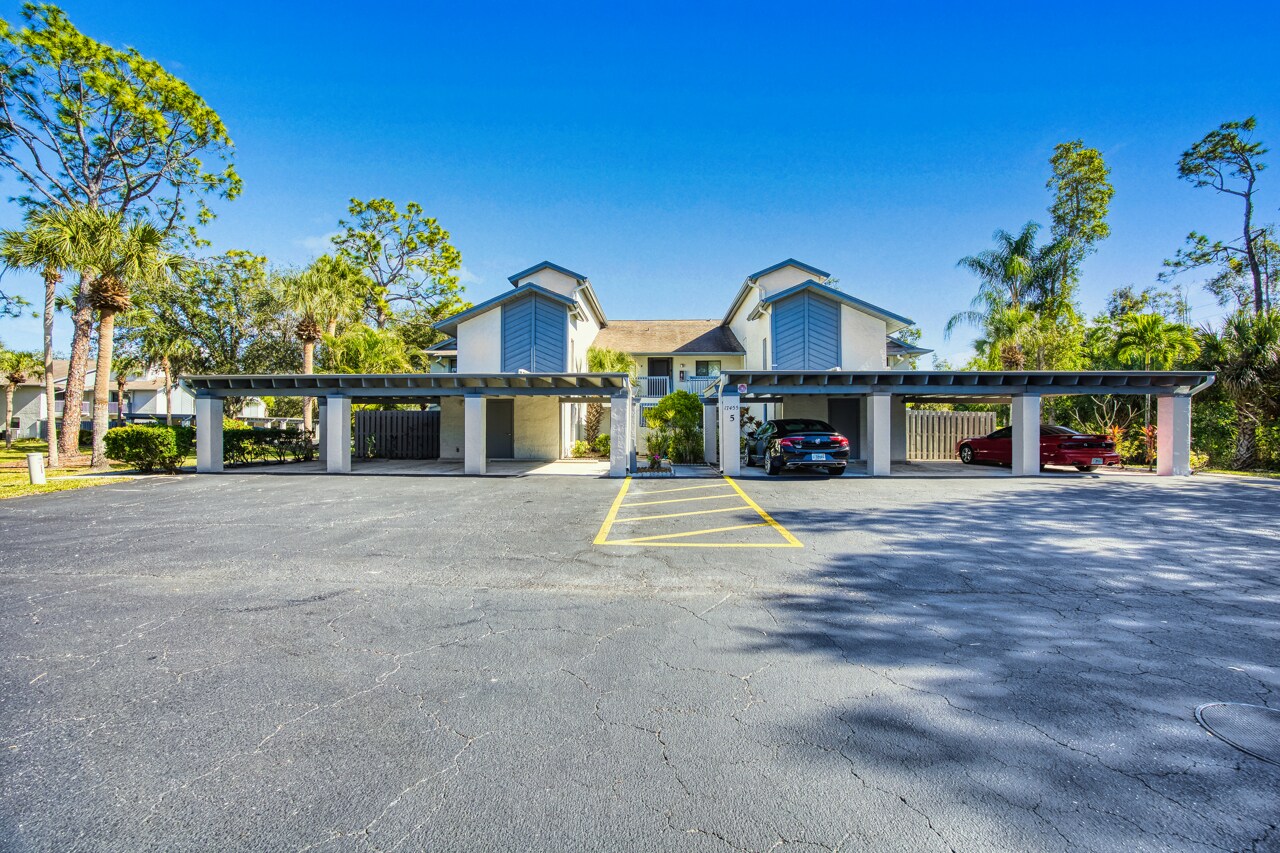 Building Photo - 17455 Overhill Dr