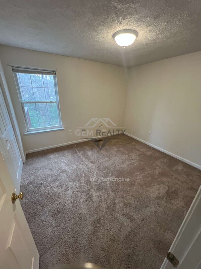 Building Photo - 8911 Leeds Ct