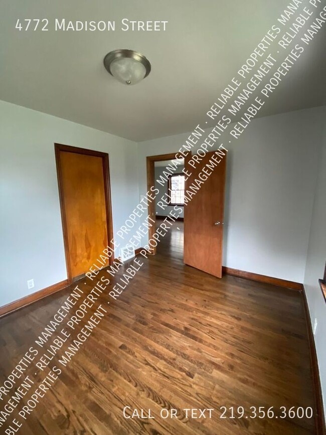 Building Photo - 4772 Madison St