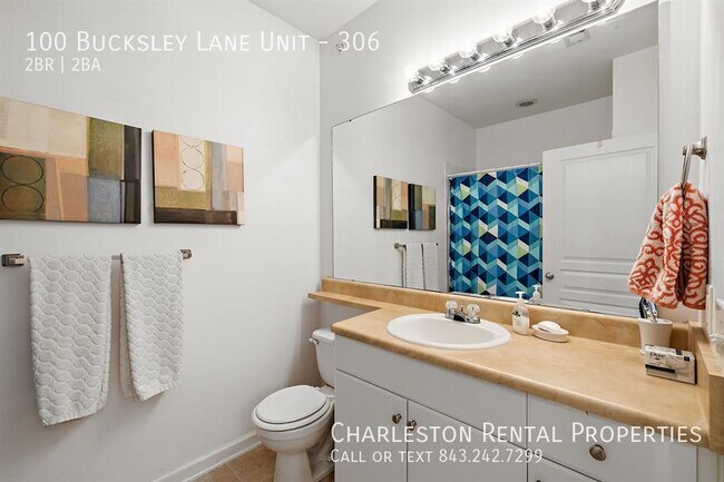 Building Photo - 100 Bucksley Ln