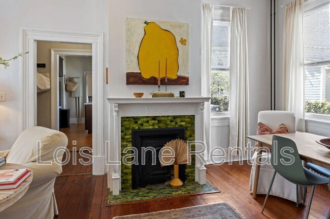 Building Photo - 139 1/2 Broad Street