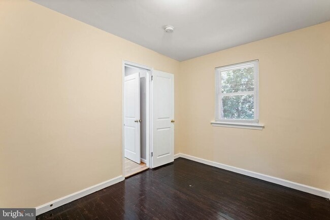 Building Photo - 121 Whitmoor Terrace
