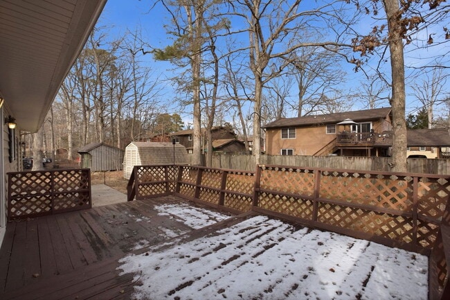 Building Photo - 21580 Columbia St