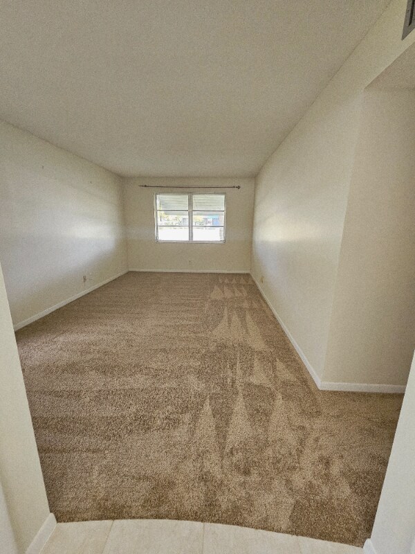 Building Photo - 277 W High Point Ct