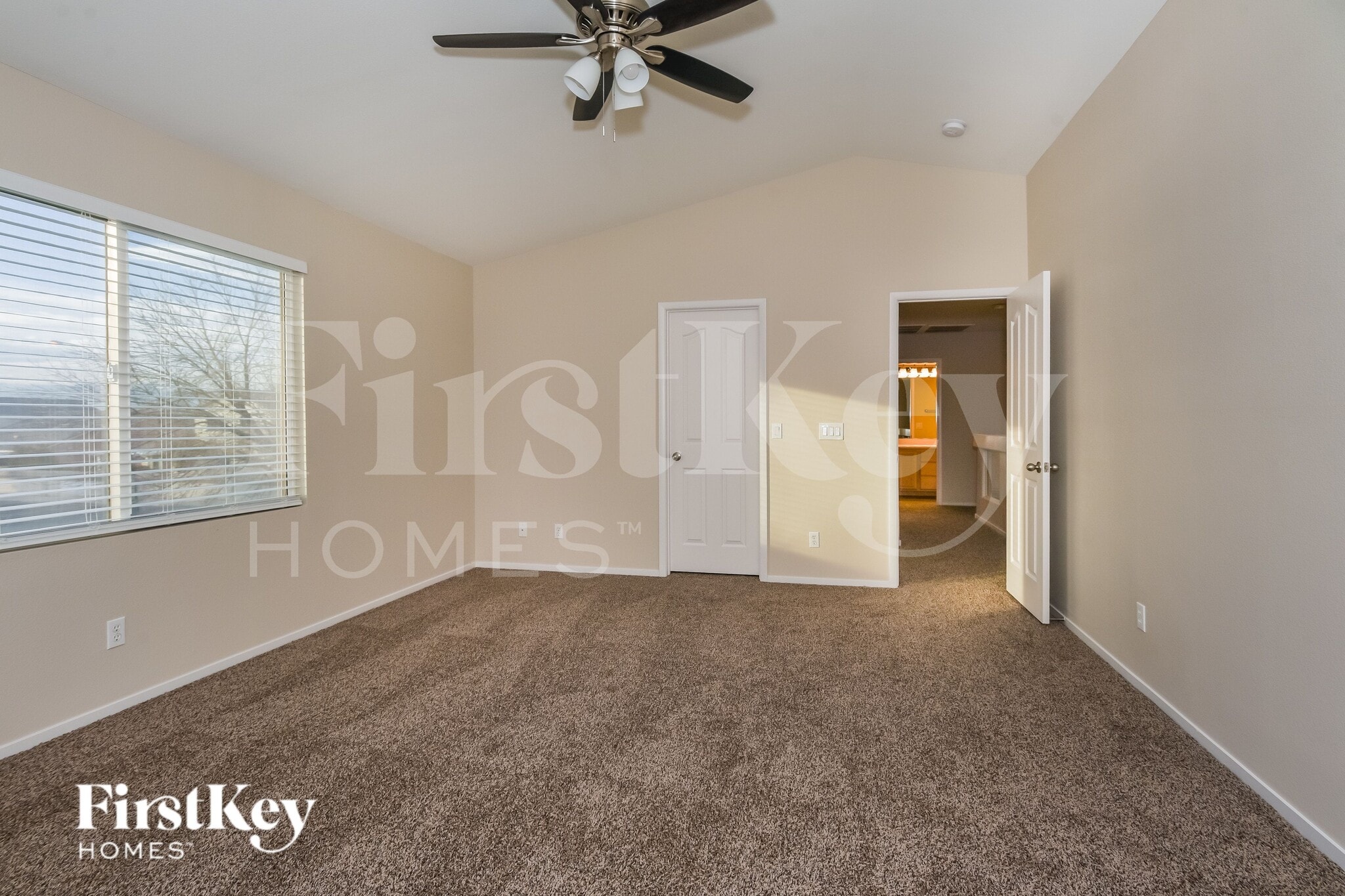 Building Photo - 10211 S Eden Falls Ln
