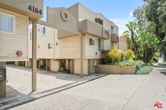 Building Photo - 4164 Tujunga Ave