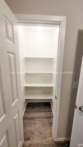 Building Photo - 8218 Melody Ln