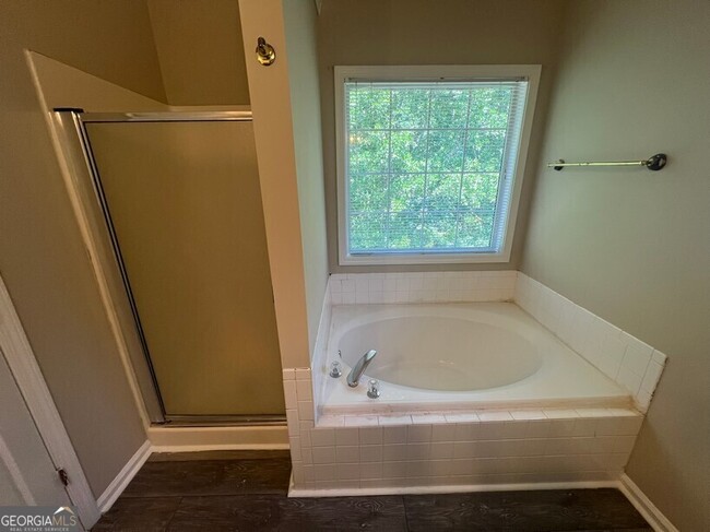 Building Photo - 1157 Chateau Terrace