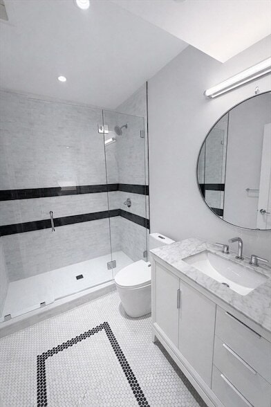 Building Photo - 65 L St