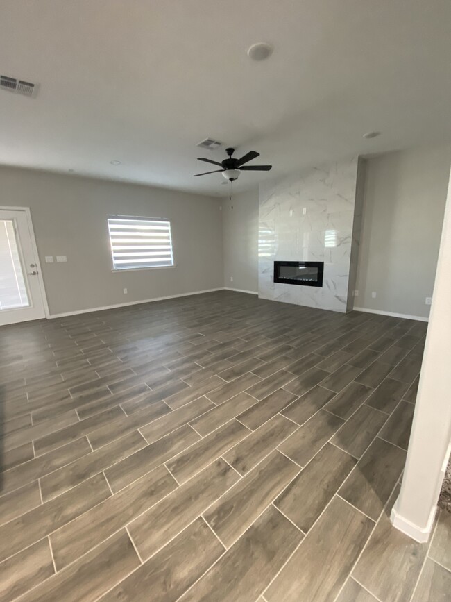 Living room - 7797 Enchanted Falcon Ln