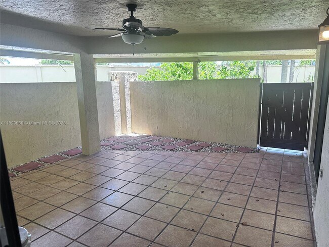 Building Photo - 8810 SW 123rd Ct