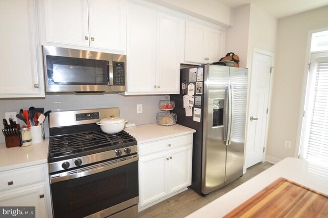 Building Photo - 13943 Airfoil Rd