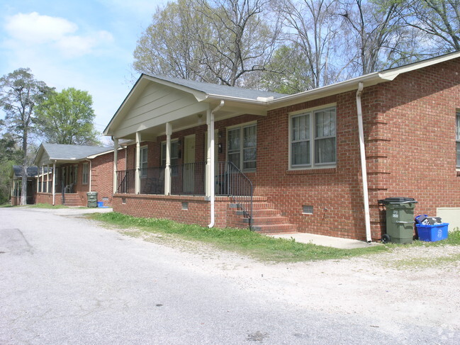 Building Photo - Hemphill Duplexes