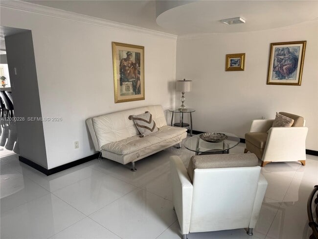 Building Photo - 13505 NE 23rd Ct