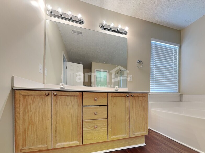 Building Photo - 2917 Compton Ct NW