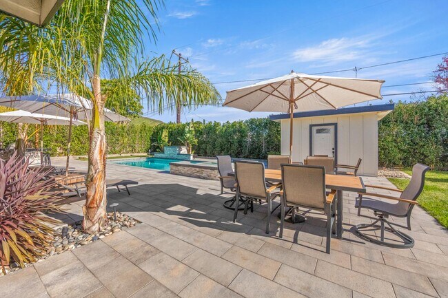 Building Photo - 1558 Wakefield Ave