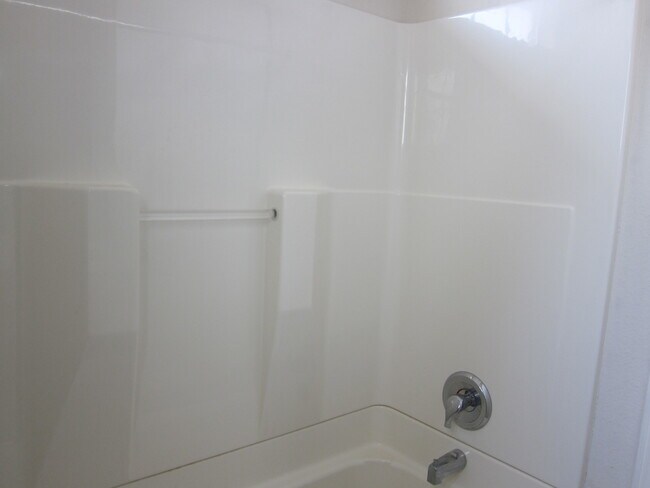 Building Photo - Townhome For Lease in Plano