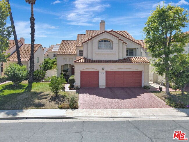 Building Photo - 7435 Bobbyboyar Ave