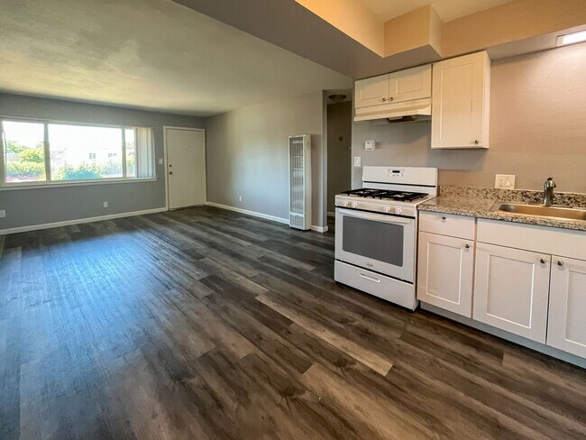 Interior Photo - 3101 Truax Court