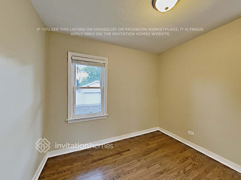 Building Photo - 9133 S 54th Ave