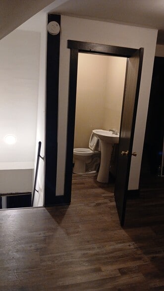 Building Photo - 260 K St NW