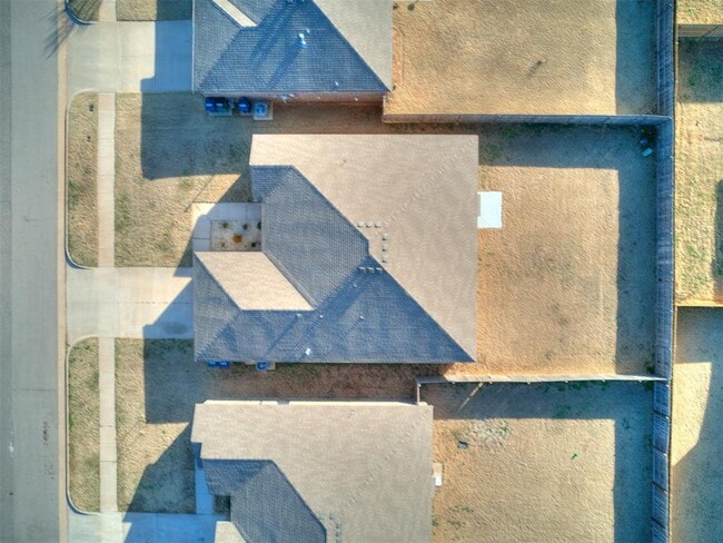 Building Photo - 2217 Stella Rd