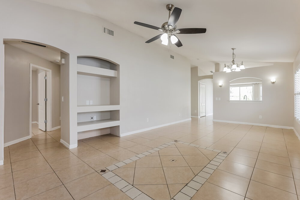Building Photo - 2614 Lansbury Pl