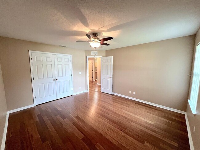 Building Photo - 70 Pheasant Dr