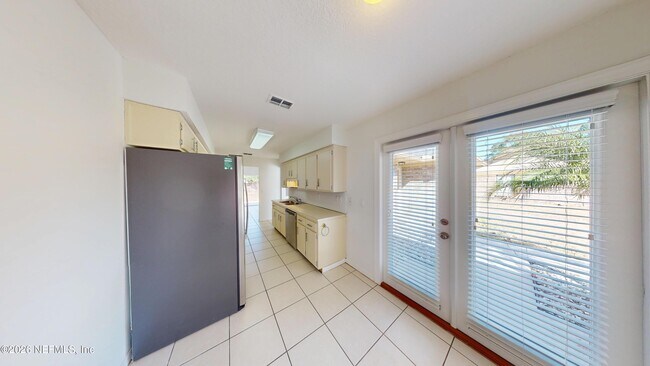 Building Photo - 2658 Shannon St