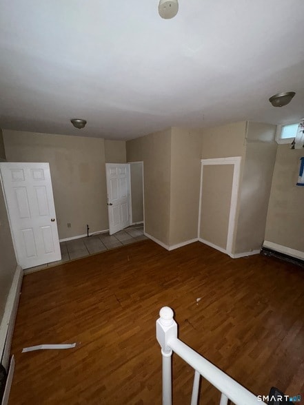 Building Photo - 89 Hurlburt St
