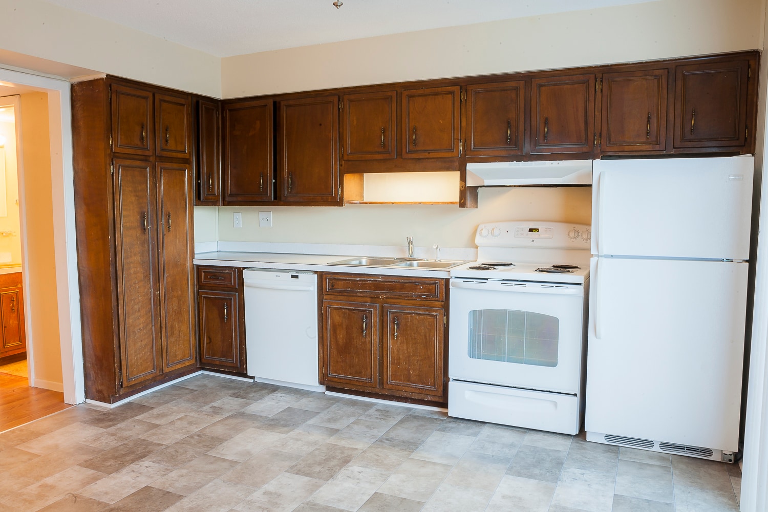 Kitchen - 1805 King College Rd