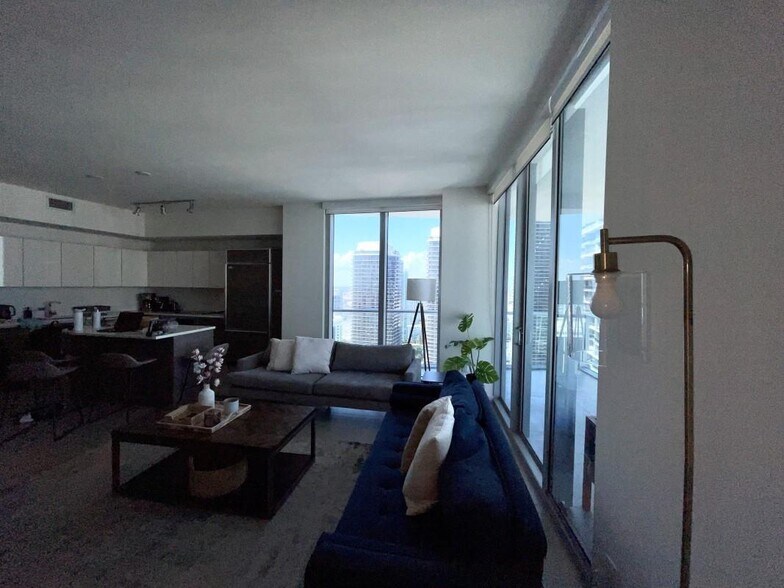 Building Photo - 1100 S Miami Ave