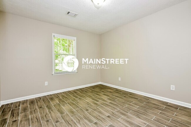 Building Photo - 3 Bedroom Pet-Friendly Home in Ellenwood, GA with Main Street Renewal
