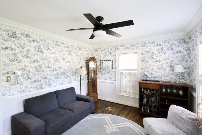 Building Photo - 10502 Crowncrest Ct