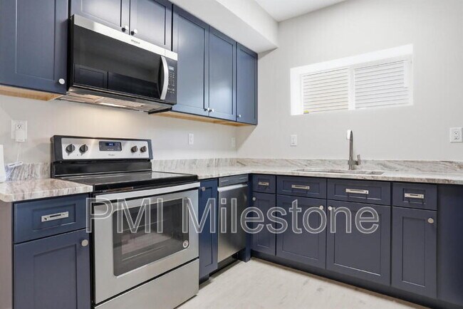 Building Photo - 530 N 3rd St