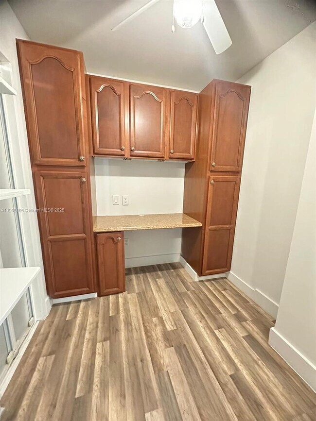 Building Photo - 18081 Biscayne Blvd