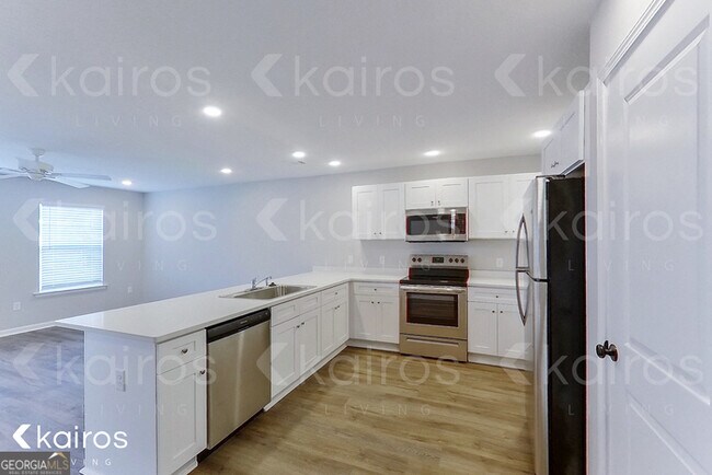 Building Photo - 15 Bungalow Cir