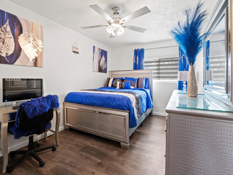 Building Photo - 2833 Springfield Pl